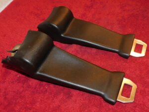 1966 1967 Mustang Fastback Coupe GT A Cougar Xr7 ORIG BLACK SEAT BELT RETRACTORS