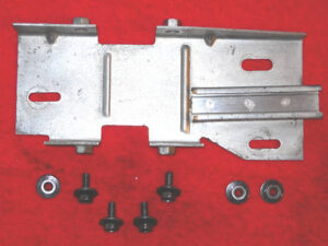 1971 1972 Mustang Cougar PS RH DOOR WINDOW MNT BRACKET