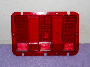 1967 1968 Mustang Fastback Coupe Convertible GT GTA ORIG REAR TAIL LIGHT LENS