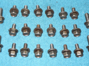 1969 1970 Mustang Mach1 GT Shelby Cougar XR7 Eliminator 351W OIL PAN MOUNT BOLTS