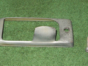 1965 1966 1967 1968 1969 1970 1971 Mustang Cougar ORIG REAR LICENSE LIGHT BEZEL