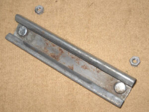 59 1960 Lincoln Premiere Continental FRONT DOOR WINDOW REG GUIDE TRACK BRACKET