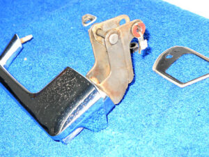 1969 1970 Cougar Xr7 Eliminator ORIG LH EXT DOOR HANDLE