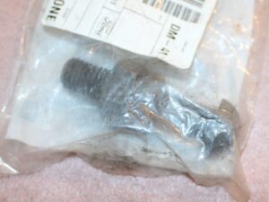 1976-2004 Ford Mustang 1979-1986 Capri NOS 4/S 5/S M/T CLUTCH RELEASE LEVER STUD