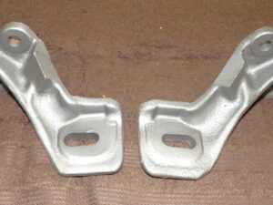 1966 Ford Mustang Fastback Coupe Convertible ORIG 6-CYL 200 MOTOR MOUNT BRACKETS