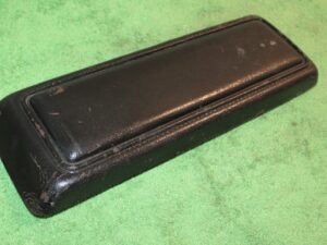 1971 1972 1973 Mustang Grande Mach1 Cougar Xr7 ORIG CONSOLE ARM REST PAD w LATCH