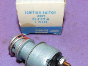 1950 1951 Mercury Passenger Car 1951 1952 Ford F-1 F-2 Truck NOS IGNITION SWITCH
