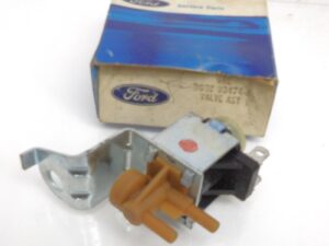 1975-1978 Ford Torino LTD Montego Cougar NOS 351M 400 EGR SOLENOID VACUUM VALVE