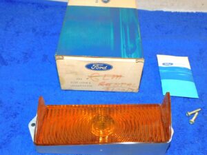 1971 Mercury Montego MX Brougham Cyclone GT Spoiler NOS RH PARKING LAMP LENS