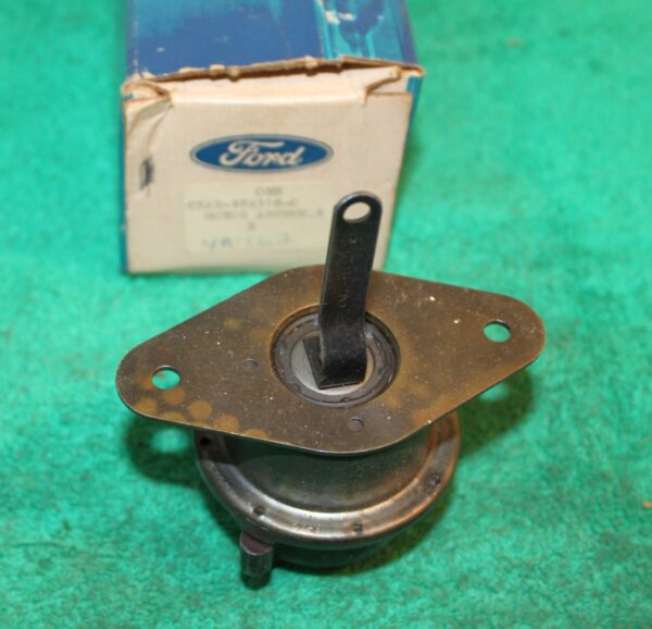 57-3593.jpg 57-3593.jpg