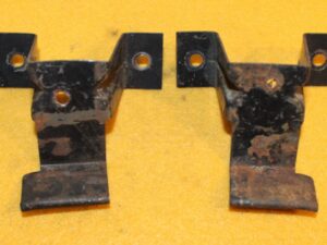 1969 1970 Mustang Mach1 Shelby ORIG FASTBACK INTERIOR L+R QUARTER PANEL BRACKETS