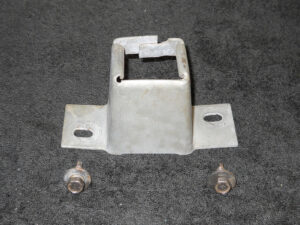 1967 1968 1969 Thunderbird Sedan Landau Hardtop ORIG TRUNK LATCH STRIKER CATCH