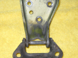 1971 1972 1973 Mustang Cougar ORIG RH UPPER DOOR HINGE