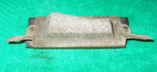 57-3911.jpg 57-3911.jpg