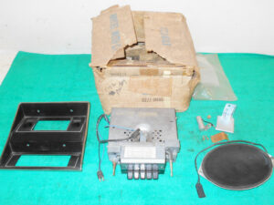 1971 1972 1973 Mustang Fastback Mach 1 Boss Coupe Grande Conv NOS AM RADIO KIT