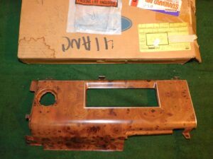 1985 1986 1987 Lincoln Town Car NOS ELM WOODGRAIN DASH FINISH RADIO PANEL BEZEL