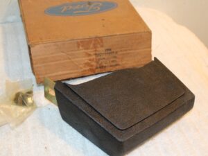 1977 1978 1979 1980 Ford Granada Mercury Monarch NOS RH FRONT BUMPER GUARD Black