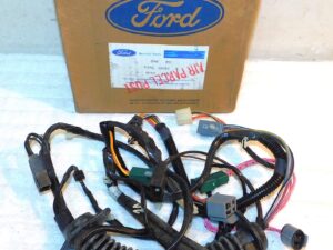 1979-1985 Ford LTD Grand Marquis Station Wagon NOS BACK WINDOW REGULATOR WIRING