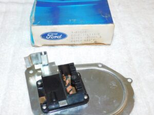 1960 1961 Falcon Ranchero Comet 61-62 Thunderbird NOS WIPER MOTOR COVER - SWITCH