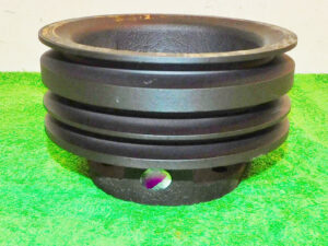 63 1964 1965 1966 67 68 Ford Mustang 260 289 P/S A/C 3-G CRANK PULLEY Cast Iron
