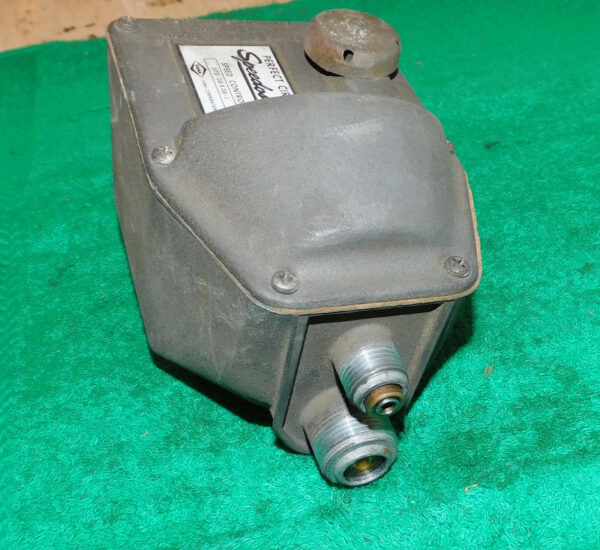 57-5833.jpg 57-5833.jpg