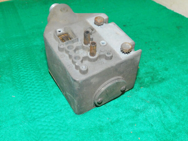 57-5834.jpg 57-5834.jpg