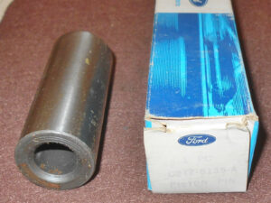 1962 1963 1964 Ford F100 F250 F350 NOS HD 292 300 ? PISTON to CONN ROD WRIST PIN