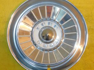 1957 Ford Custom Fairlane 500 Ranchero Thunderbird ORIG 14" WHEEL HUB CAP COVER