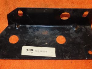1969 1970 1971 Lincoln Mark III Coupe NOS FRONT RADIATOR GRILLE RH INNER BRACKET