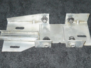 1971 1972 Mustang Mach1 Boss Grande Cougar Xr7 ORIG LH DOOR WINDOW GLASS BRACKET