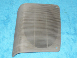1987 1988 1989 1990 1991 1992 1993 Mustang Hatchback RH REAR 1/4 SPEAKER GRILLE