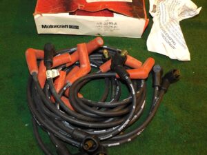 1975 Ford E100 E150 E250 E350 Econoline Van NOS 351W SPARK PLUG WIRE - CABLE KIT