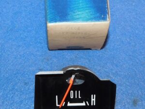 1967-1970 Ford F100 F250 F350 69-70 E100 E300 NOS OIL PRESSURE INDICATOR GAUGE