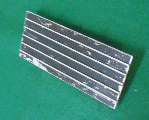 57-7033.jpg 57-7033.jpg