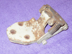 1966 1967 1968 1969 Ford Falcon Fairlane Comet Sedan RH REAR 4 DOOR LOWER HINGE