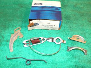1966-1972 Ford F250 4x4 F350 NOS LH REAR 12" BRAKE SHOE ADJUSTING LEVER KIT