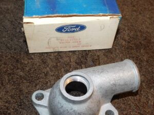 1978-80 Ford Fiesta NOS 4-CYL 1600 1.6 THERMOSTAT HOUSING WATER OUTLET CONNECTOR