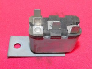 1971 1972 1973 Mercury Cougar XR7 Hdtp Convert ORIG LOW FUEL WARNING LAMP RELAY