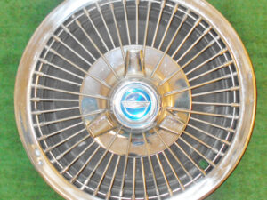 1966 1967 1968 1969 Ford Mustang Fairlane Falcon 14" SPINNER WIRE WHEEL COVER