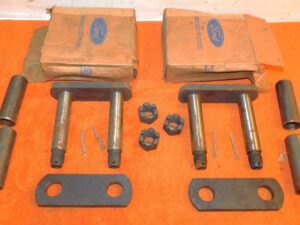 57-72 Ford F800 F1000 T750 T950 HT Truck NOS FRONT LEAF SPRING REAR SHACKLE KITS