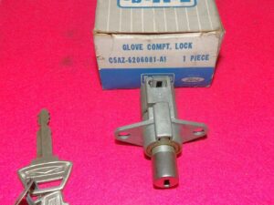 1965 Ford Custom Galaxie 500 XL LTD NOS GLOVE BOX COMPARTMENT DOOR LOCK ASSEMBLY