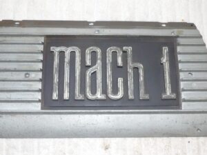 1970 Ford Mustang MACH 1 Fastback ORIG LH FRONT FENDER ROCKER PANEL TRIM MOLDING