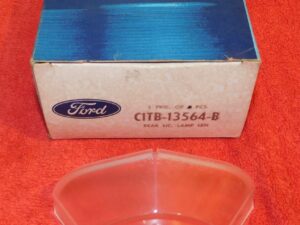 1961-1967 Ford F100 F250 F350 1968 C N NT CT W Truck NOS REAR LICENSE LAMP LENS