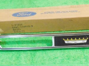 1969 Ford Custom Galaxie NOS 240 302 LH FRONT FENDER SIDE LAMP BEZEL Ford Crest