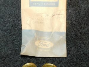 1965 1966 1967 Custom Galaxie LTD Monterey Cougar NOS DOOR LATCH KNOB GROMMETS