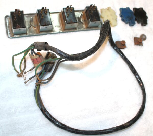 57-8045.jpg 57-8045.jpg