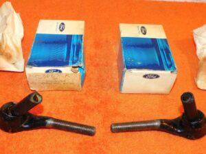 1964-1966 Mustang 1960-65 Falcon Ranchero Comet NOS 6-CYL L+R OUTER TIE ROD ENDS